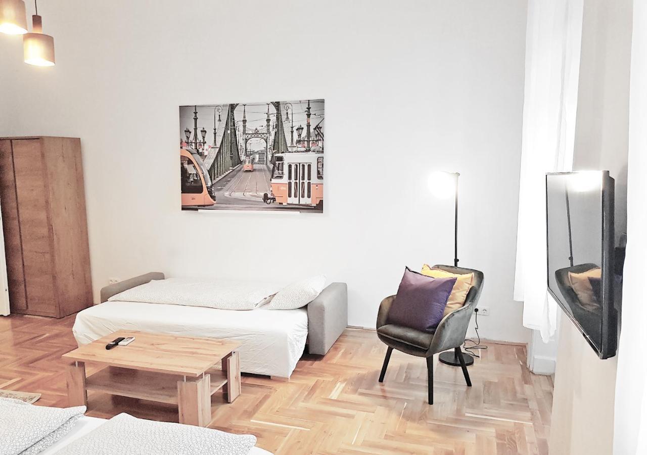 Апартаменты Luxury New Cozy Flat At Dob Street Nearby Gozsdu Court Будапешт Экстерьер фото